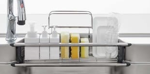 シンクまわりがすっきり片付く大きなポケット