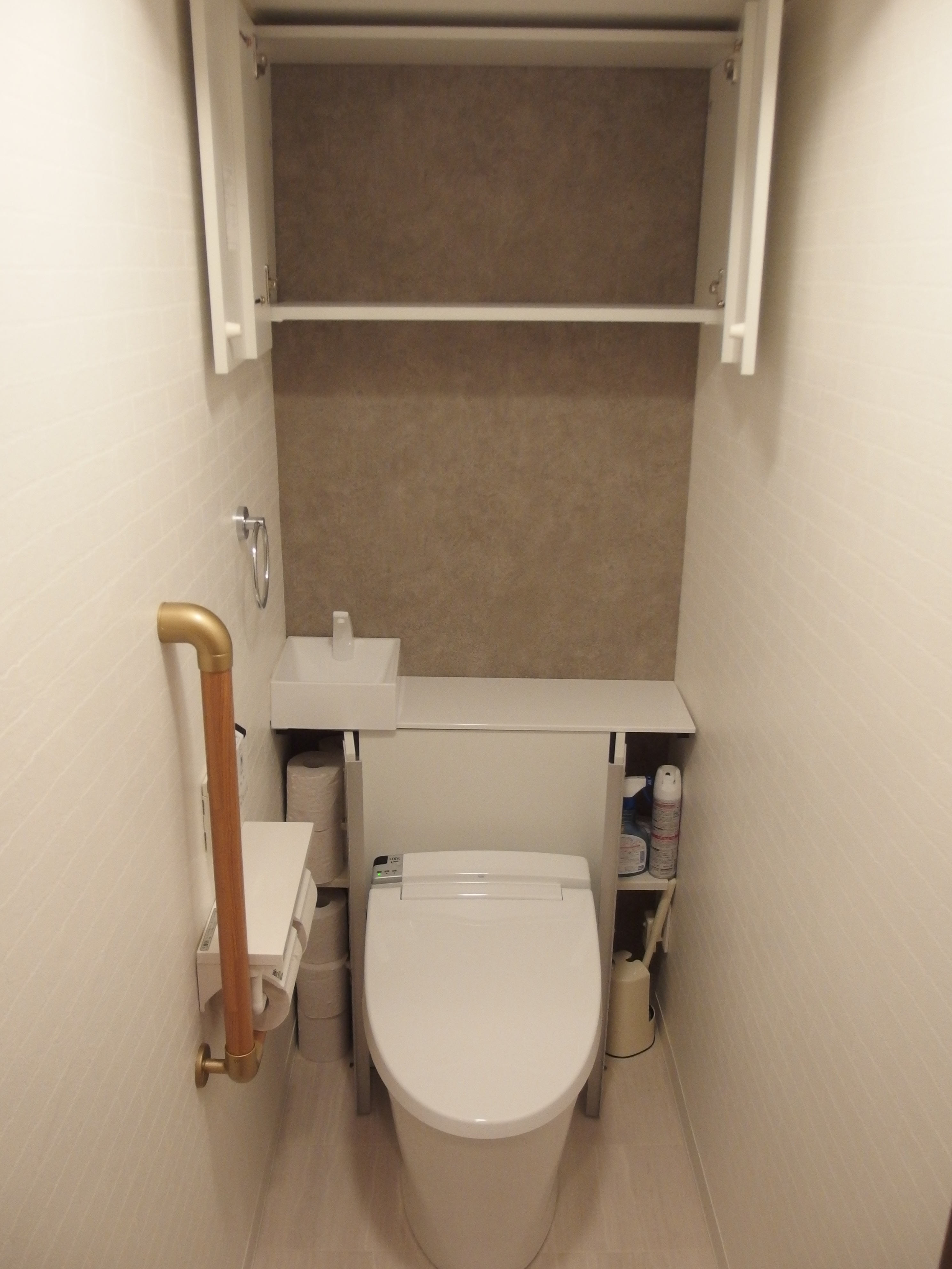 収納付きトイレ-LIXILリフォレをご紹介｜トイレリフォーム専門店