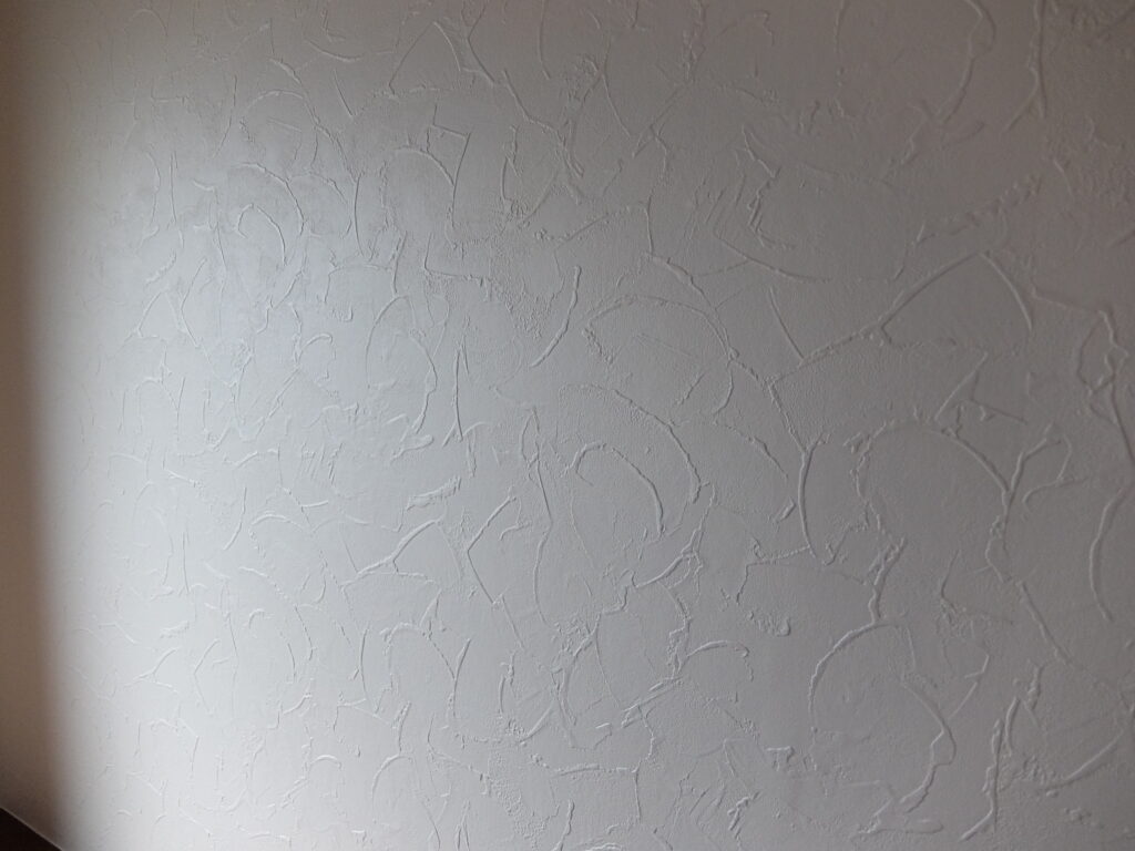 タイル塗り白基調壁紙
