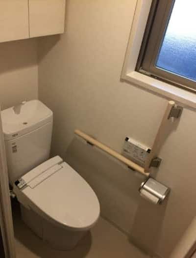 トイレの手すり モバイル トイレリフォーム専門店