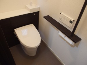 トイレの床 壁をリフォーム トイレリフォーム専門店